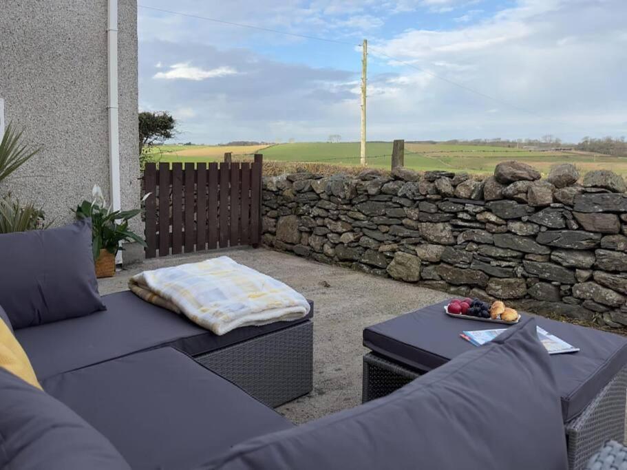 Cremlyn Lodge Бiuмарис Екстериор снимка